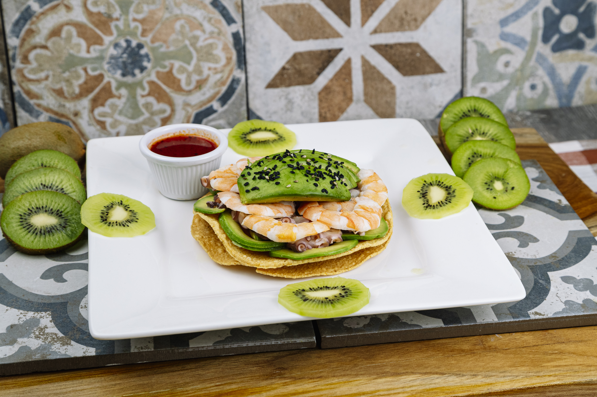 Tostada de Pulpo y Camaron